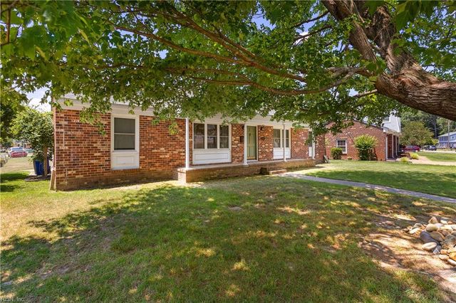 855 Wilmont LN, Newport News, VA 23608