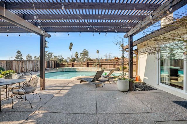 2119 Farmington Pl, Livermore, CA 94550