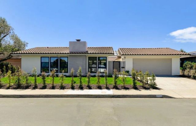 8838 La Jolla Scenic Drive North, La Jolla, CA 92037
