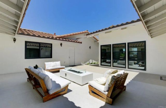 8838 La Jolla Scenic Drive North, La Jolla, CA 92037