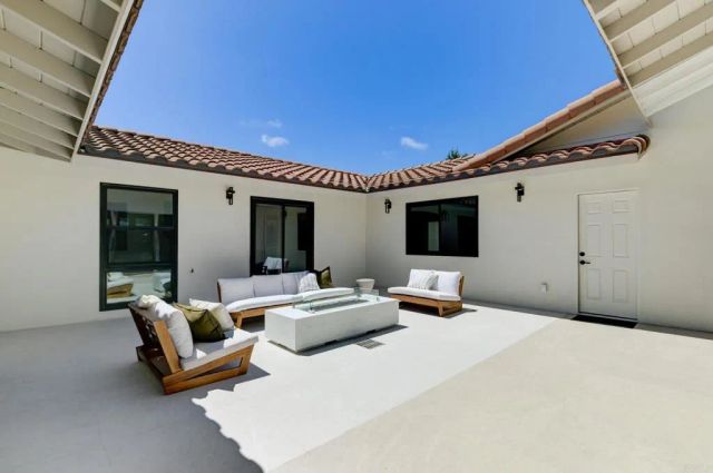 8838 La Jolla Scenic Drive North, La Jolla, CA 92037