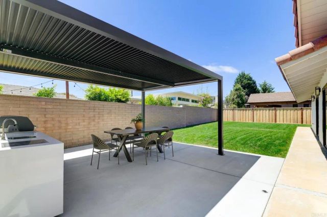 8838 La Jolla Scenic Drive North, La Jolla, CA 92037
