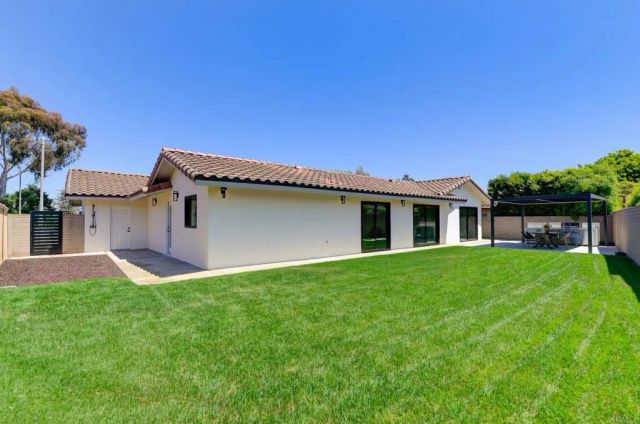 8838 La Jolla Scenic Drive North, La Jolla, CA 92037
