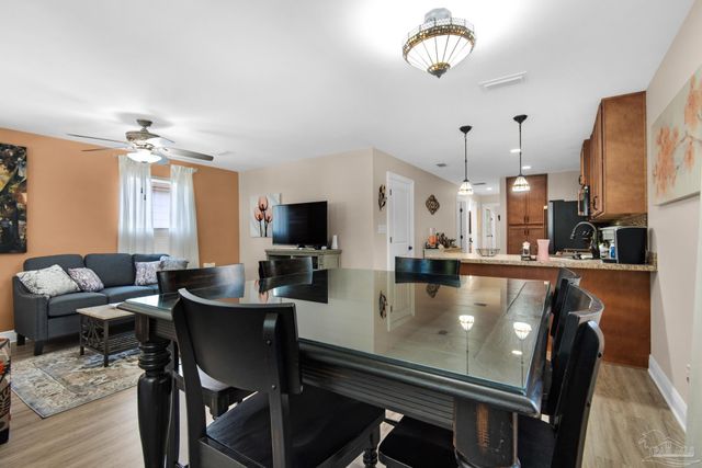 323 Reus St, Pensacola, FL 32501