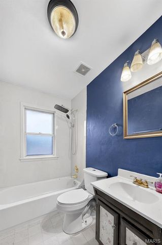 505 Blumhoff Avenue, Wentzville, MO 63385