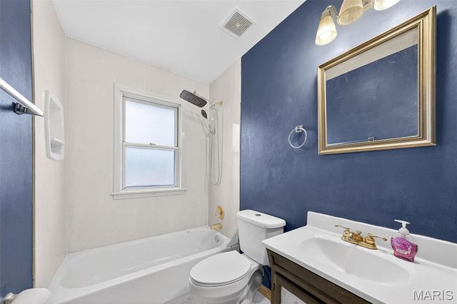 505 Blumhoff Avenue, Wentzville, MO 63385