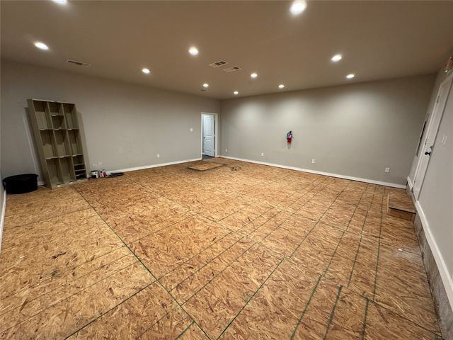 108 W Main Street, Italy, TX 76651