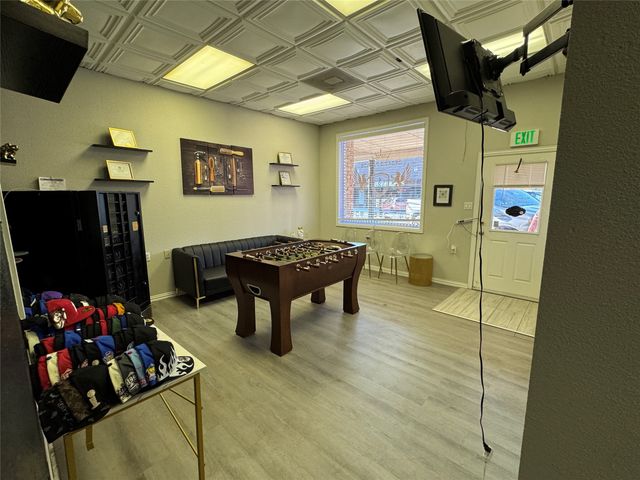 108 W Main Street, Italy, TX 76651