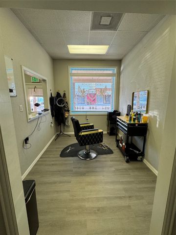 108 W Main Street, Italy, TX 76651