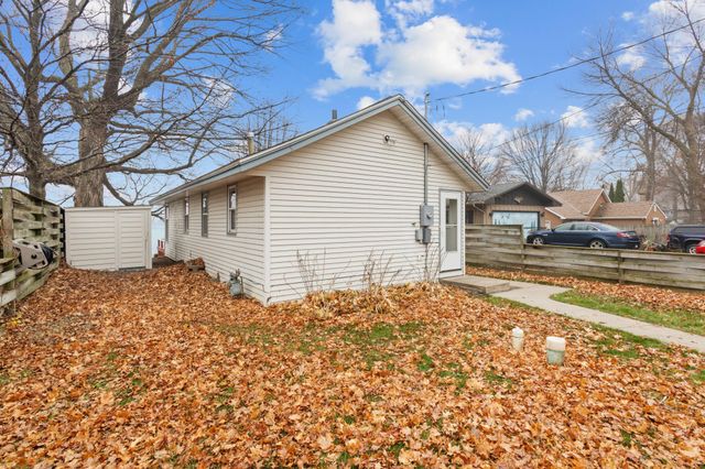 3925 59th Street NW, Maple Lake, MN 55358