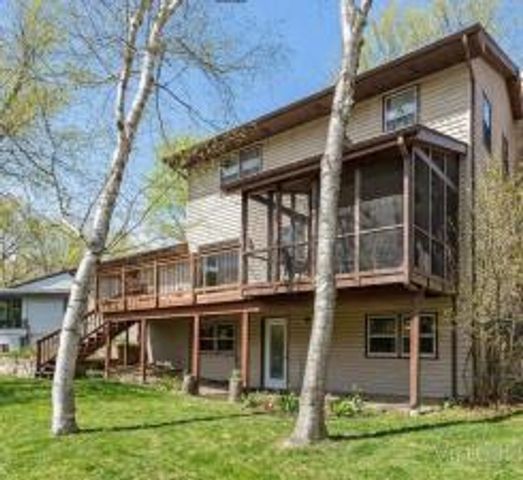 1912 Serendipity Court, New Brighton, MN 55112