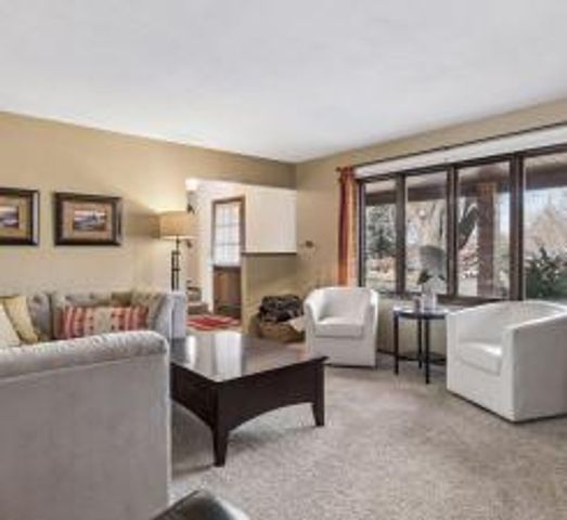 1912 Serendipity Court, New Brighton, MN 55112