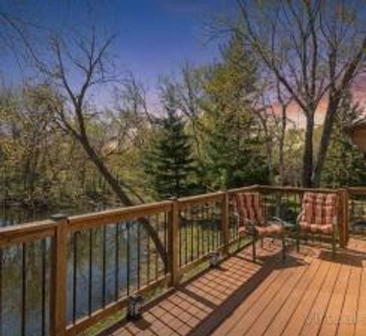 1912 Serendipity Court, New Brighton, MN 55112
