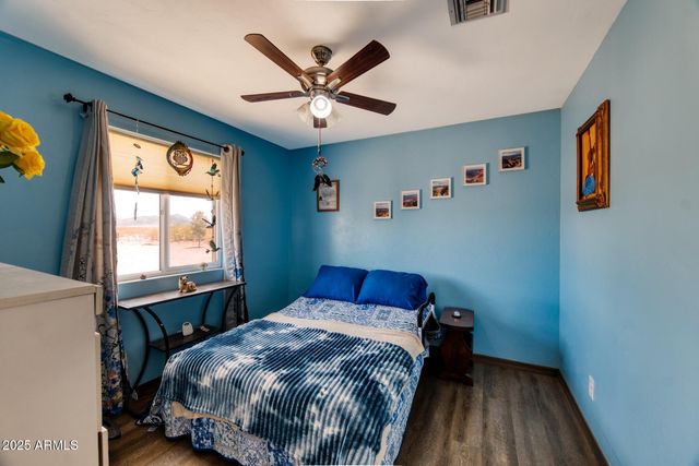 6464 N SIX GUN Road, Willcox, AZ 85643