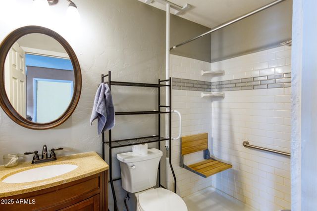 6464 N SIX GUN Road, Willcox, AZ 85643