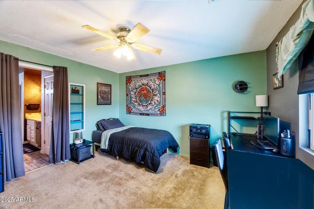 6464 N SIX GUN Road, Willcox, AZ 85643