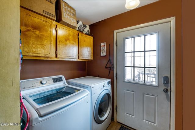 6464 N SIX GUN Road, Willcox, AZ 85643