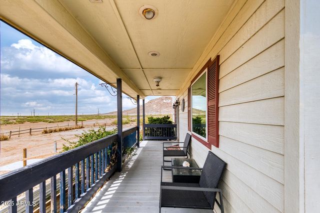 6464 N SIX GUN Road, Willcox, AZ 85643