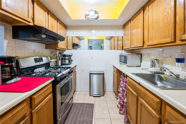 782 E 179th Street, Bronx, NY 10460