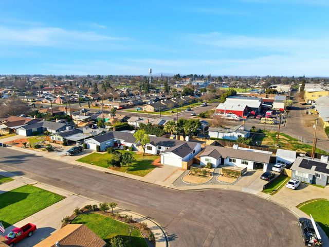 109 Whittier Court, Exeter, CA 93221