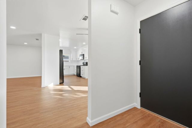 109 Whittier Court, Exeter, CA 93221