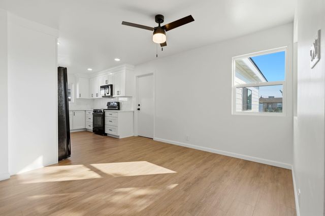 109 Whittier Court, Exeter, CA 93221