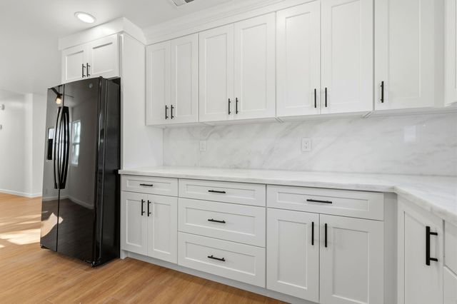 109 Whittier Court, Exeter, CA 93221