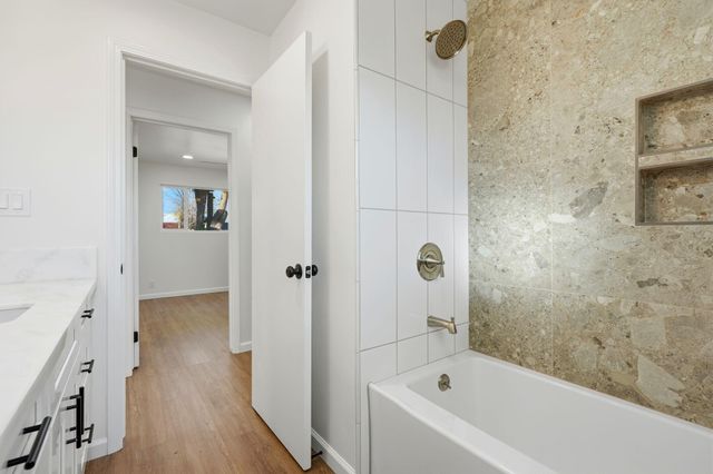 109 Whittier Court, Exeter, CA 93221