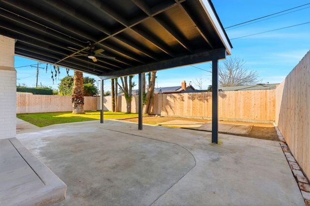 109 Whittier Court, Exeter, CA 93221