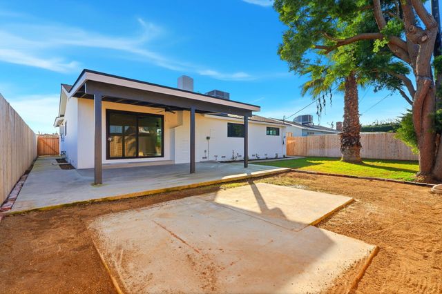 109 Whittier Court, Exeter, CA 93221