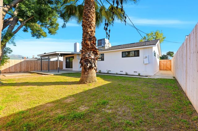 109 Whittier Court, Exeter, CA 93221