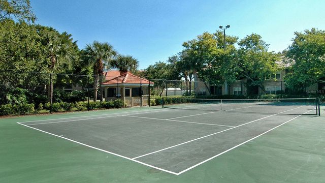 4024 CROCKERS LAKE BOULEVARD 27, Sarasota, FL 34238
