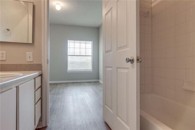 2320 Gracy Farms LN 1131, Austin, TX 78758