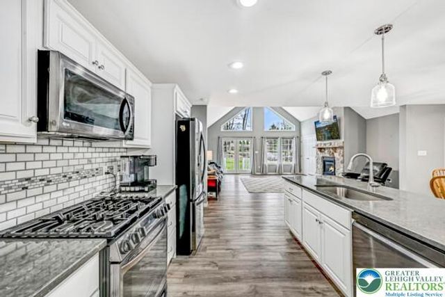 209 Brittany Drive, Penn Forest Twp, PA 18210