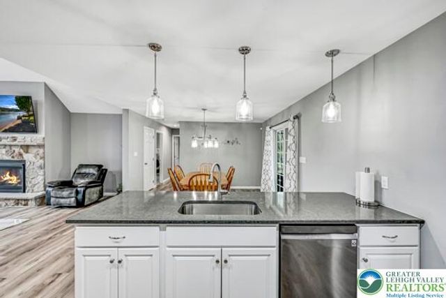 209 Brittany Drive, Penn Forest Twp, PA 18210