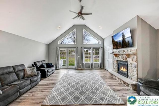 209 Brittany Drive, Penn Forest Twp, PA 18210