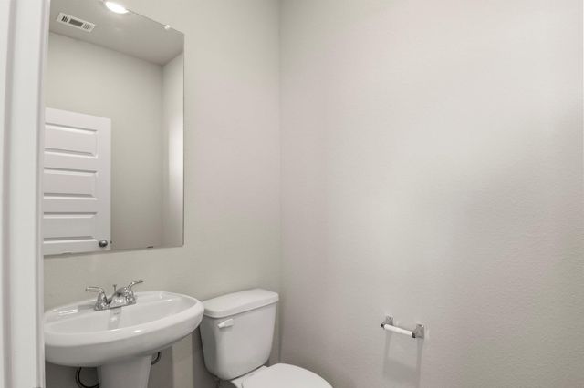 153 Daylily DR, Elgin, TX 78621