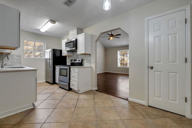 1064 Copper Creek Drive B, Tallahassee, FL 32311