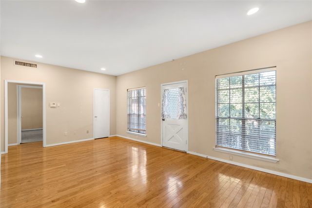6011 E University Boulevard E 247, Dallas, TX 75206