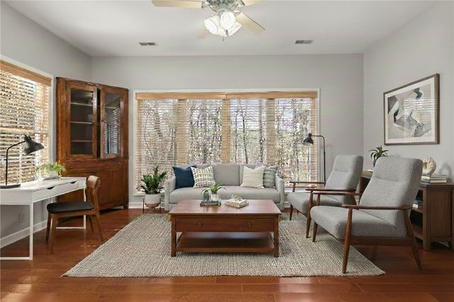 109 Oak Crest Circle, Seneca, SC 29672