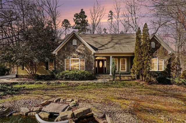 109 Oak Crest Circle, Seneca, SC 29672