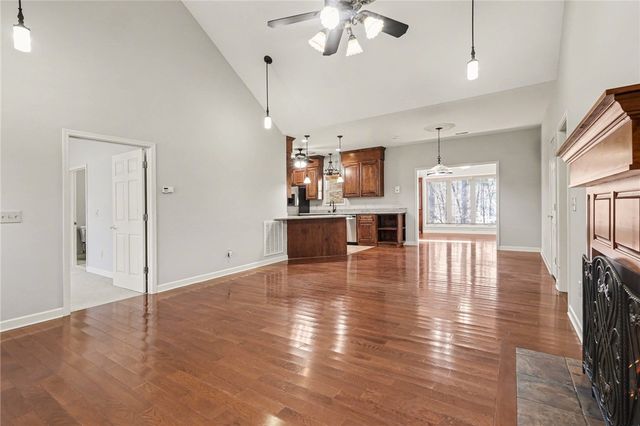 109 Oak Crest Circle, Seneca, SC 29672