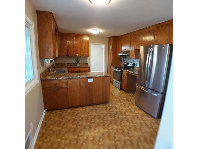 6325 Halifax Avenue S, Edina, MN 55424