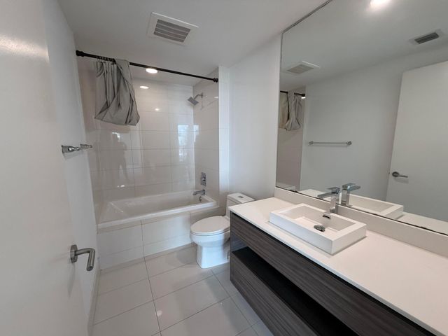 1100 S MIAMI Avenue 2106, Miami, FL 33130