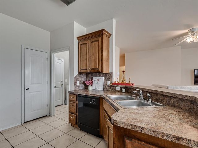 636 NW 112th Street, Oklahoma City, OK 73114