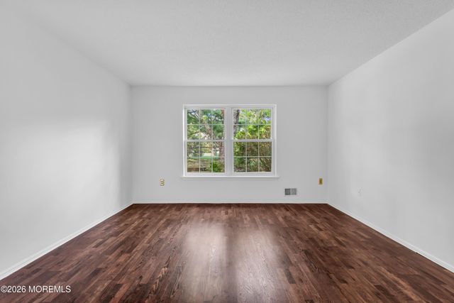 4 Brant Drive, Brick, NJ 08724
