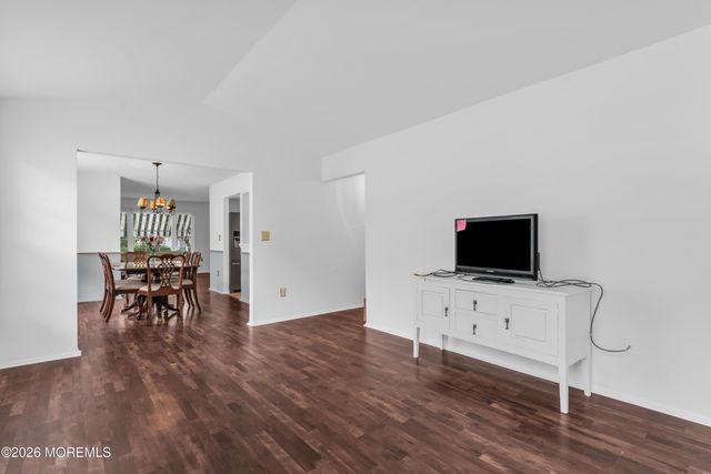 4 Brant Drive, Brick, NJ 08724