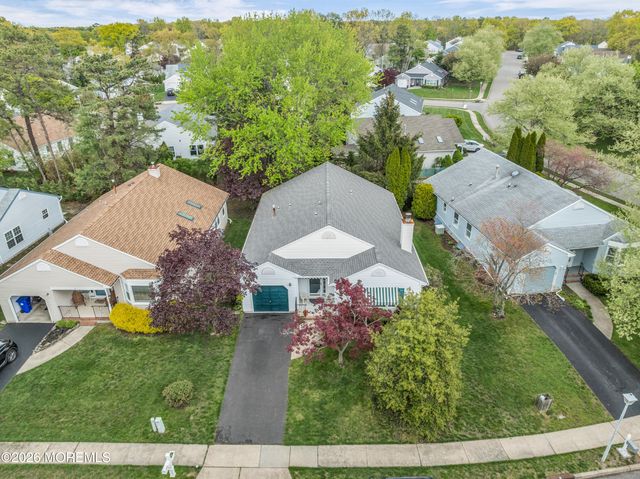 4 Brant Drive, Brick, NJ 08724