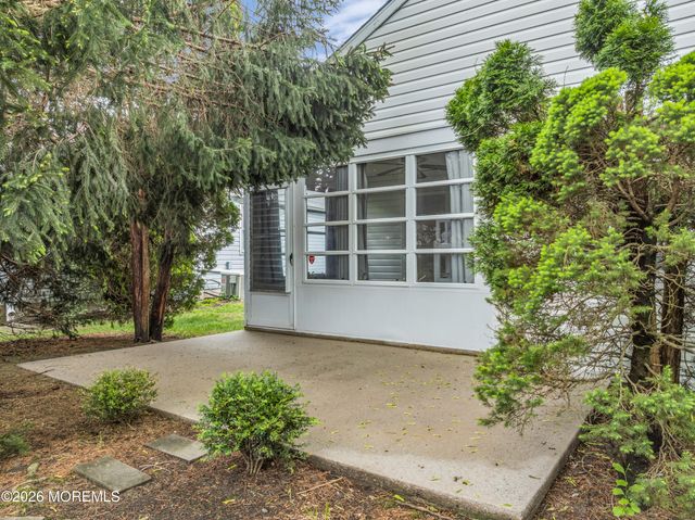 4 Brant Drive, Brick, NJ 08724