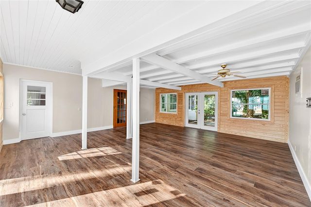 325 ORANGEVIEW AVENUE, Clearwater, FL 33755